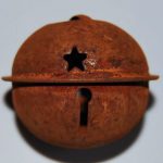 Cascabel óxido viejo